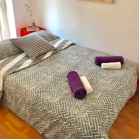 Misericordia! Bairro Alto Concept * Lissabon